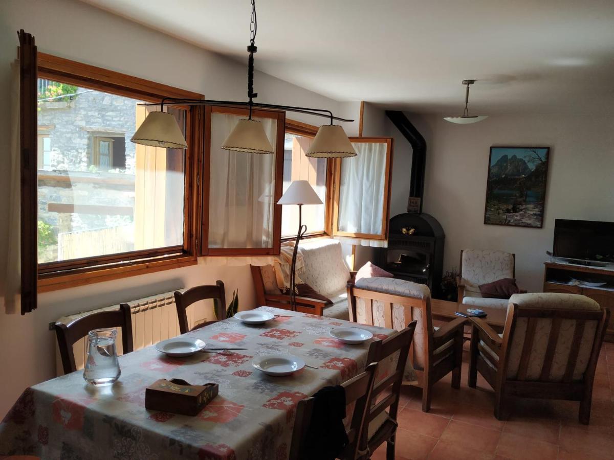 Hostal Casa Font De Seuri Saurí Exterior foto
