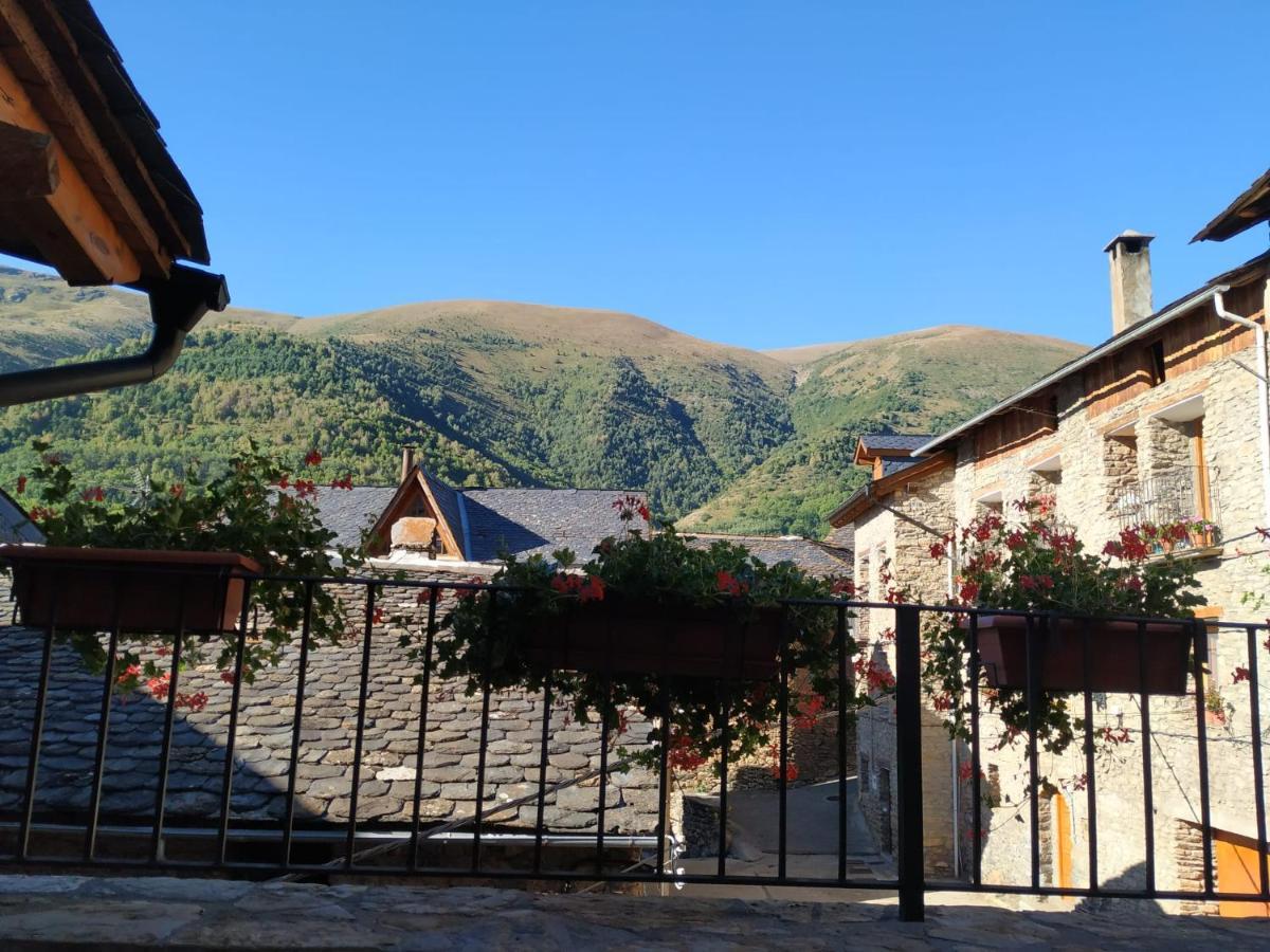 Hostal Casa Font De Seuri Saurí Exterior foto