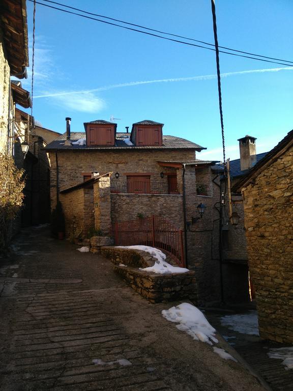 Hostal Casa Font De Seuri Saurí Exterior foto
